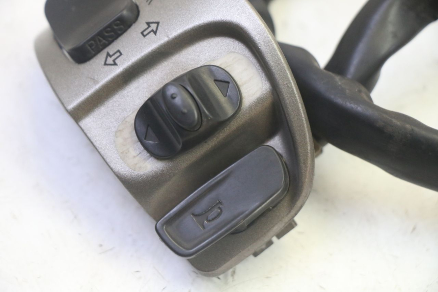 photo de COMMUTATORE DESTRO QUADRO 4 4D 350 (2015 - 2018)