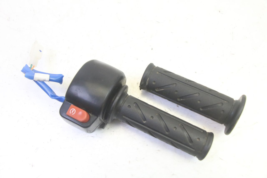 photo de COMMODO DESTRO KYMCO AGILITY 4T 50 (2018 - 2022) - Vista principale