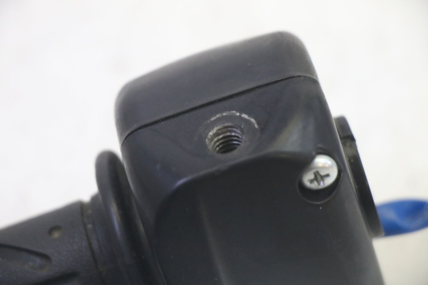 photo de COMMODO DESTRO KYMCO AGILITY 4T 50 (2018 - 2022) - Vista d'insieme del prodotto