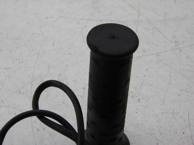 photo de MANUBRIO DESTRO APRILIA SCARABEO 100 (2003 - 2012)