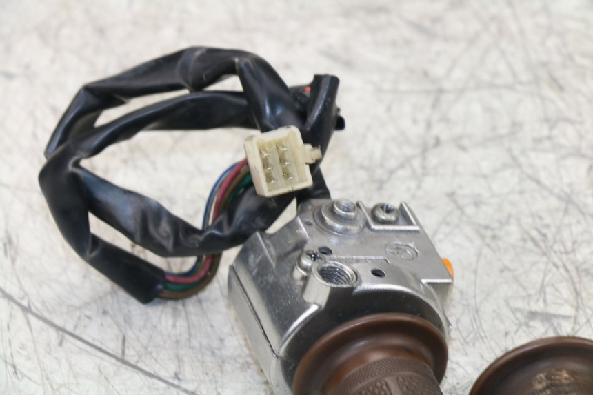 photo de COMANDO DESTRO BAOTIAN BT COLLECTOR 50 (2005 - 2013)