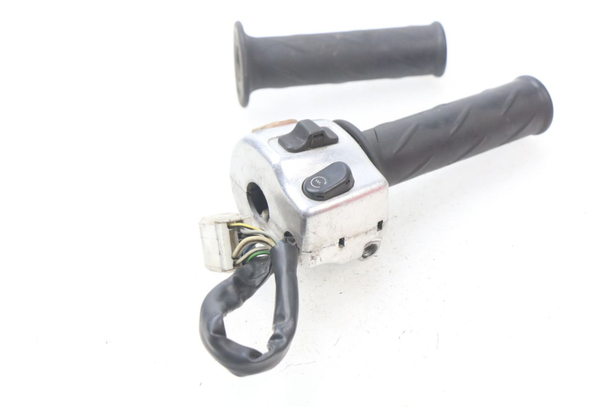 photo de COMANDO DESTRO PIAGGIO BEVERLY 125 (1998 - 2005)