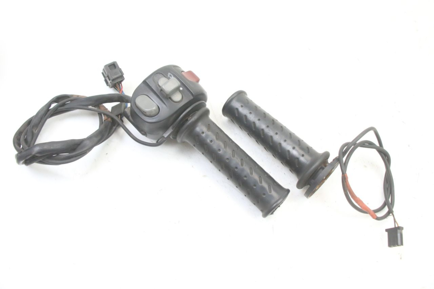 photo de MANUBRIO DESTRO BMW C1 125 (2000 - 2003)
