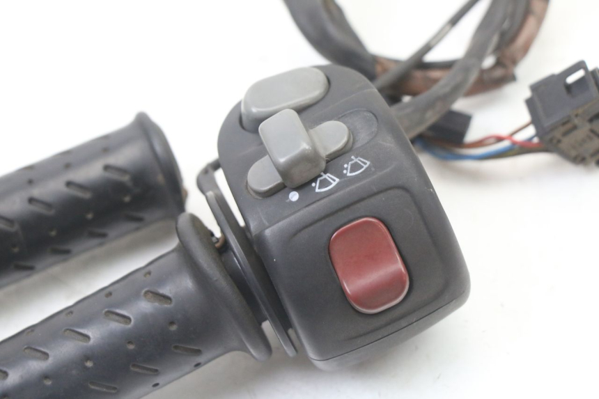 photo de MANUBRIO DESTRO BMW C1 125 (2000 - 2003)