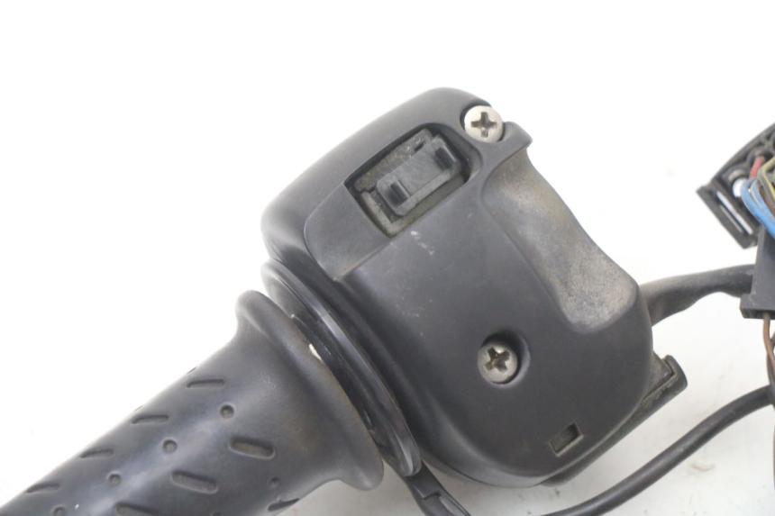 photo de MANUBRIO DESTRO BMW C1 125 (2000 - 2003)