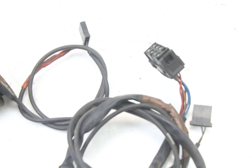 photo de MANUBRIO DESTRO BMW C1 125 (2000 - 2003)