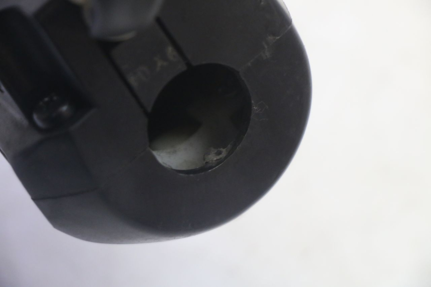 photo de MANUBRIO DESTRO SUZUKI BURGMAN 125 (2007 - 2014)