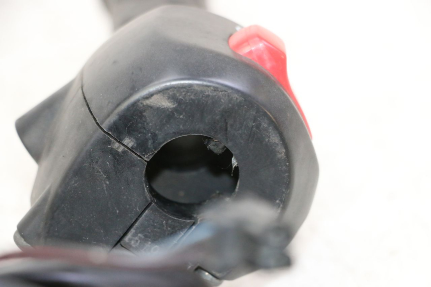 photo de MANUBRIO DESTRO SUZUKI BURGMAN 125 (2007 - 2014)