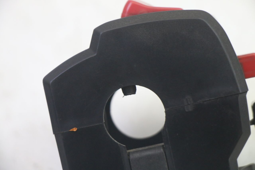 photo de COMMUTATORE DESTRO SUZUKI BURGMAN EXECUTIVE ABS 650 (2006 - 2012) - Vista d'insieme del prodotto