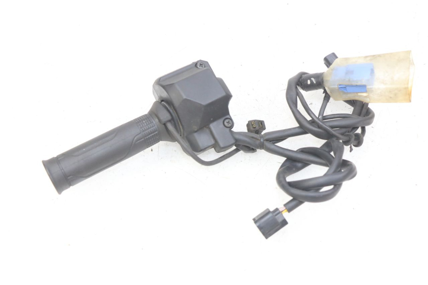 photo de MANUBRIO DESTRO HONDA CB R 1000 (2018 - 2023)