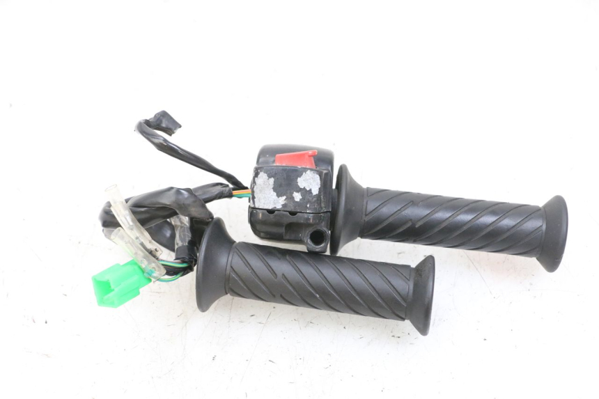 photo de MANUBRIO DESTRO SYM CROX 4T 50 (2016 - 2023) - Vista d'insieme del prodotto