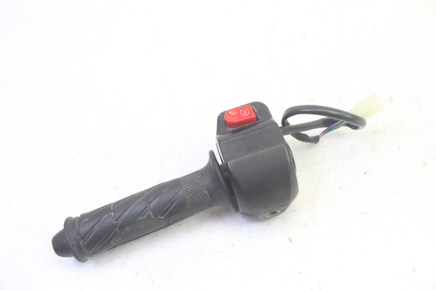 photo de MANUBRIO DESTRO LONGJIA DIGITA 4T 50 (2019 - 2022) - Primo piano tecnico