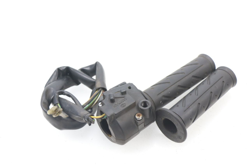 photo de MANUBRIO DESTRO KYMCO DINK 4T 50 (2007 - 2018)