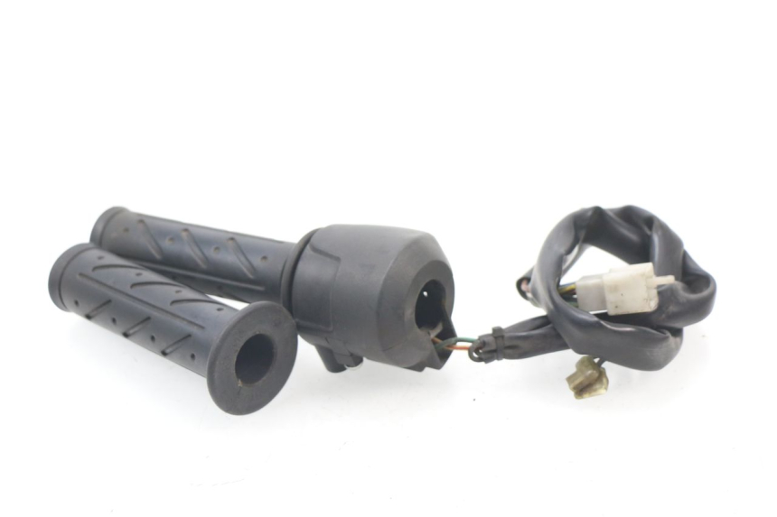 photo de MANUBRIO DESTRO KYMCO DINK 4T 50 (2007 - 2018)