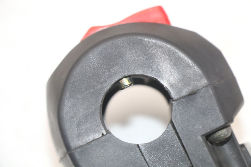 photo de COMMUTATORE DESTRO EBROH BRAVO GLE 1 (2020 - 2024) - Dettagli dei punti di fissaggio