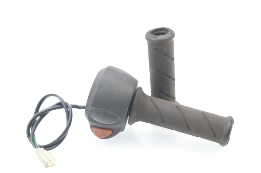 photo de COMANDO DESTRO PEUGEOT ELYSTAR 50 (2002 - 2014)