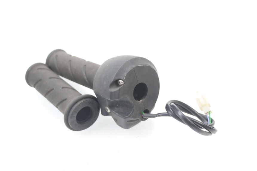 photo de COMANDO DESTRO PEUGEOT ELYSTAR 50 (2002 - 2014)