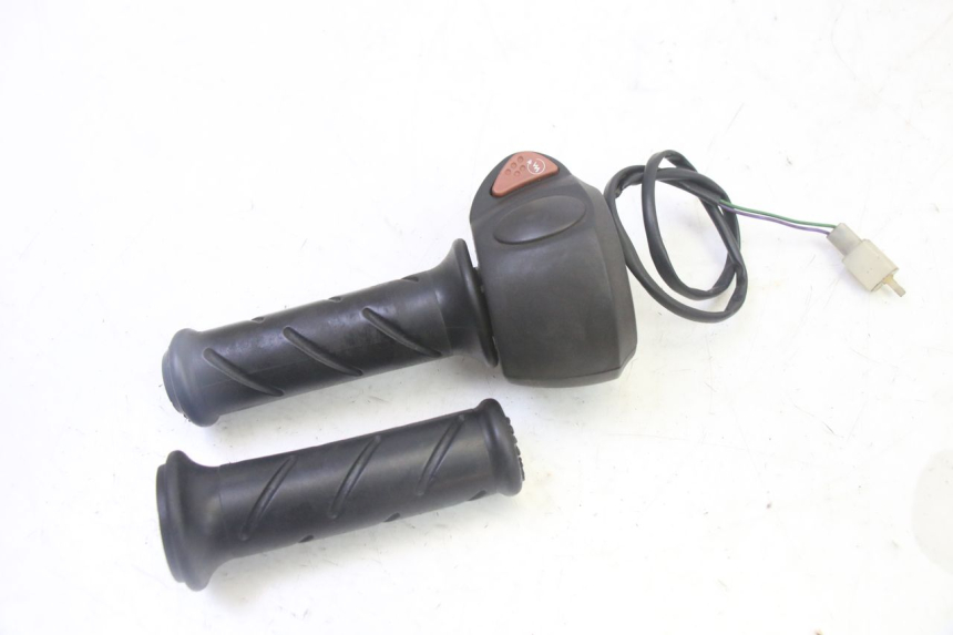 photo de COMANDO DESTRO PEUGEOT ELYSTAR 50 (2002 - 2014)