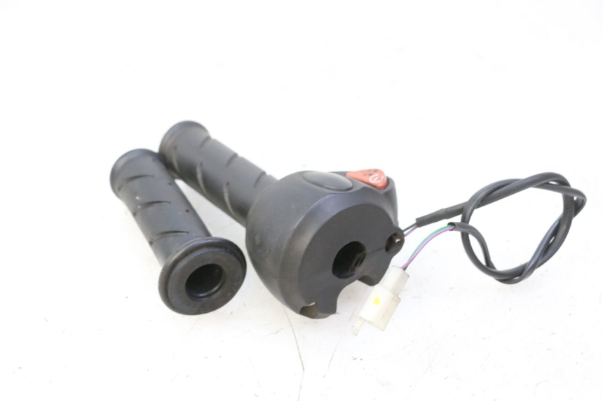 photo de COMANDO DESTRO PEUGEOT ELYSTAR 50 (2002 - 2014)