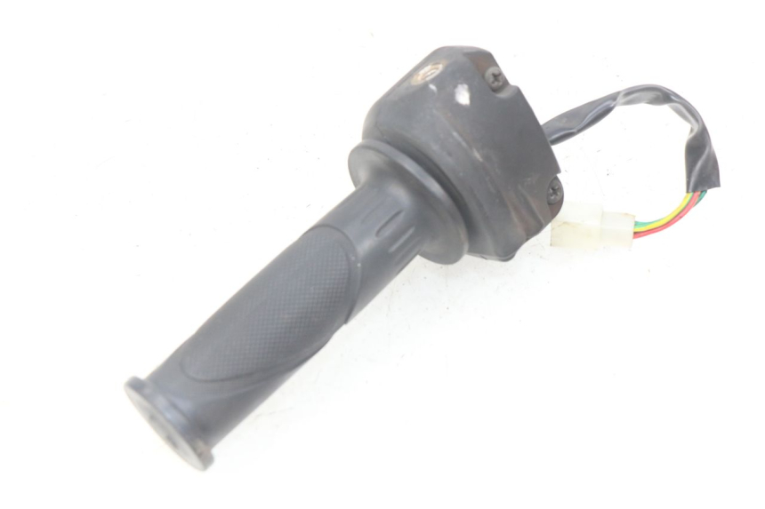 photo de MANUBRIO DESTRO JM MOTORS EVOLIS 4T 50 (2018 - 2022)