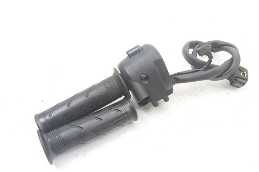 photo de COMMUTATORE DESTRO HONDA FORZA 125 (2021 - 2025)