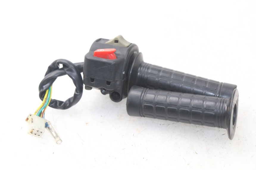photo de COMANDO DESTRO FYM STRADA 50 (2007 - 2014)