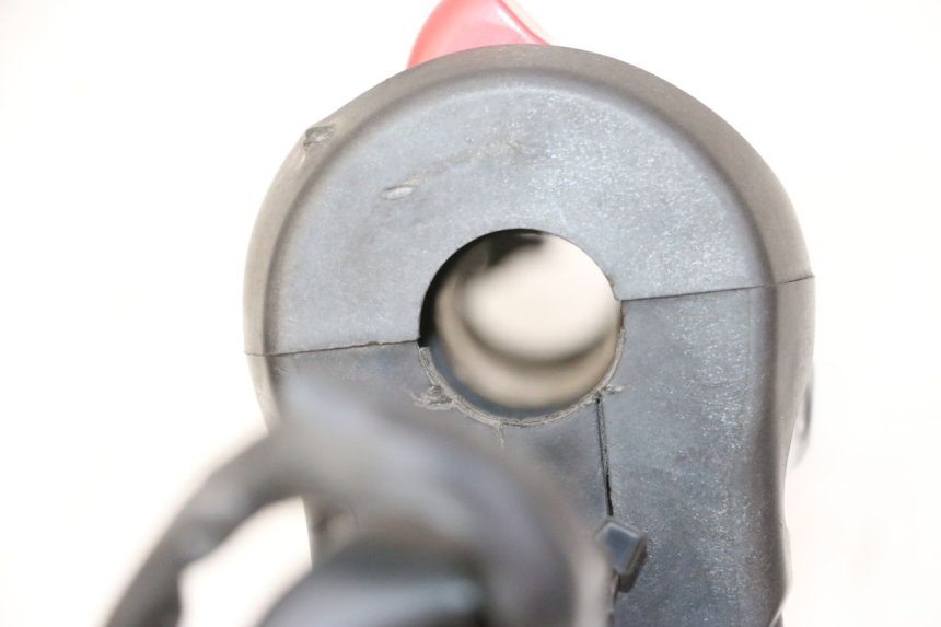 photo de COMMUTATORE DESTRO YAMAHA FZ6 N FAZER 600 (2004 - 2006)