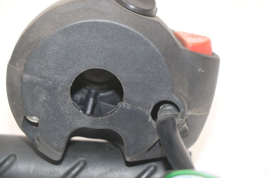 photo de COMMUTATORE DESTRO PEUGEOT GEOPOLIS RS 125 (2007 - 2009)