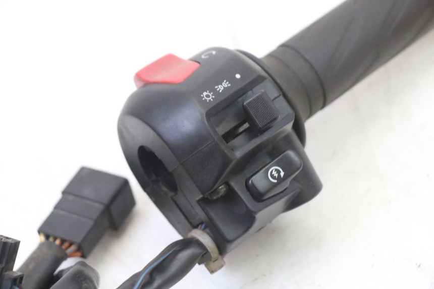 photo de COMANDO DESTRO SUZUKI GS GSE 500 (2001 - 2003)