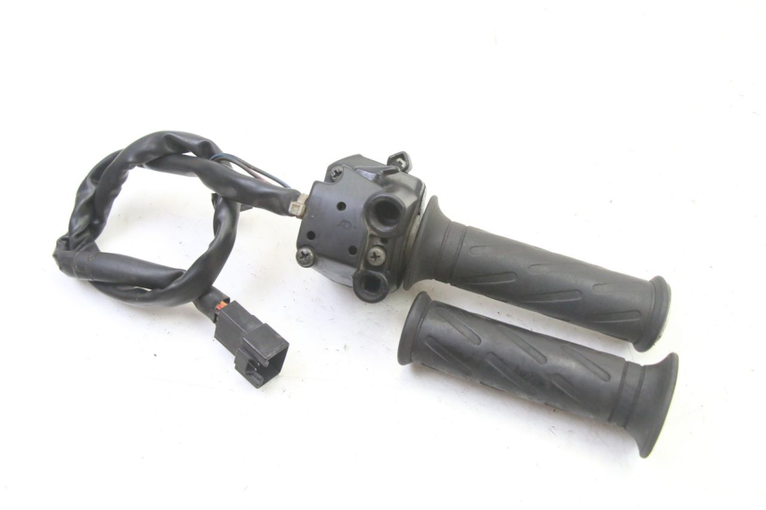 photo de COMANDO DESTRO SUZUKI GS GSE 500 (2001 - 2003)