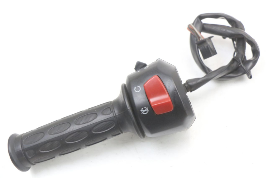 photo de MANUBRIO DESTRO HYOSUNG GTR 125 (2006 - 2008) - Altra angolazione