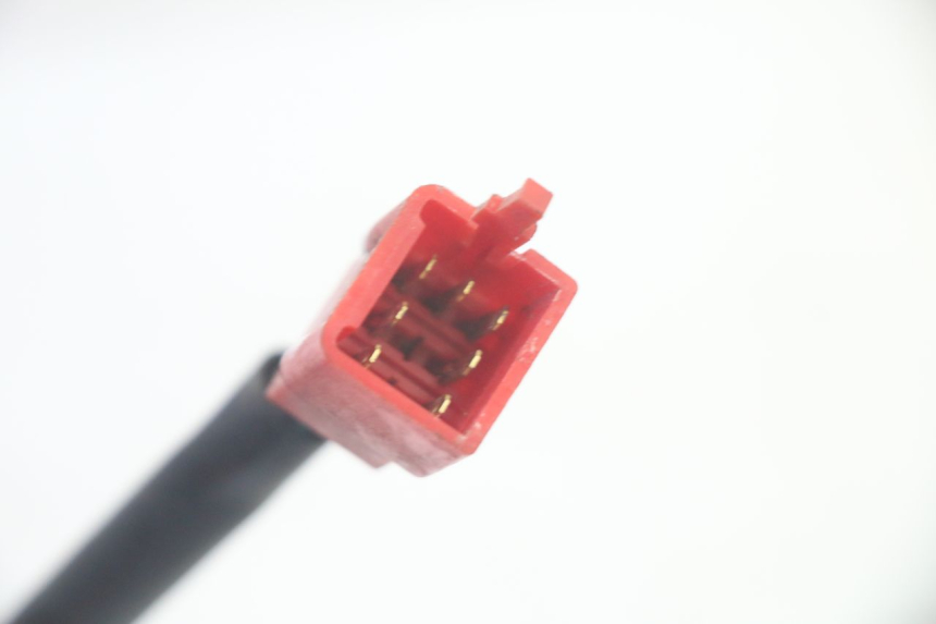 photo de MANUBRIO DESTRO SYM GTS EVO 125 (2009 - 2013) - Ricambio usato controllato