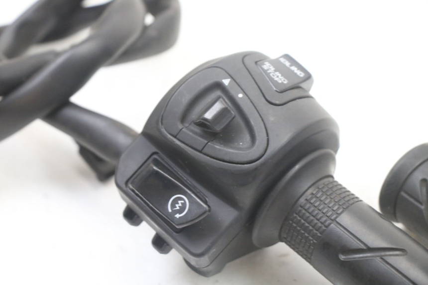 photo de Comando destro HONDA PCX (JF57/JF64) 125 (2014 - 2018)
