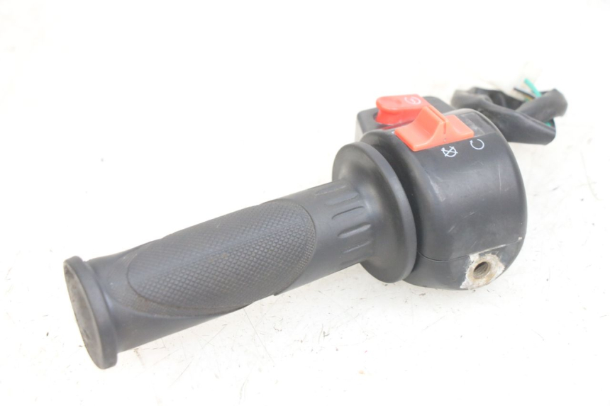 photo de MANUBRIO DESTRO JM MOTORS EVOLIS 4T 50 (2018 - 2022)