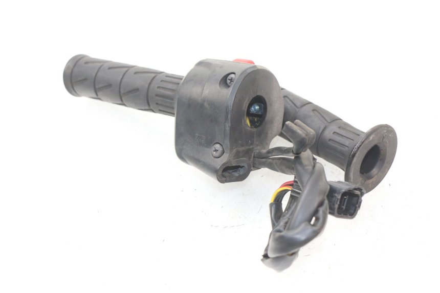 photo de Comando destro KAWASAKI ER-6 ER6 N 650 (2009 - 2011)