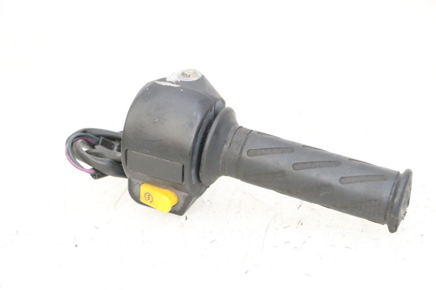 photo de MANUBRIO DESTRO PEUGEOT KISBEE 2T 50 (2010 - 2017)