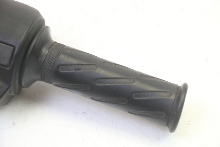 photo de MANUBRIO DESTRO PEUGEOT KISBEE 2T 50 (2010 - 2017)