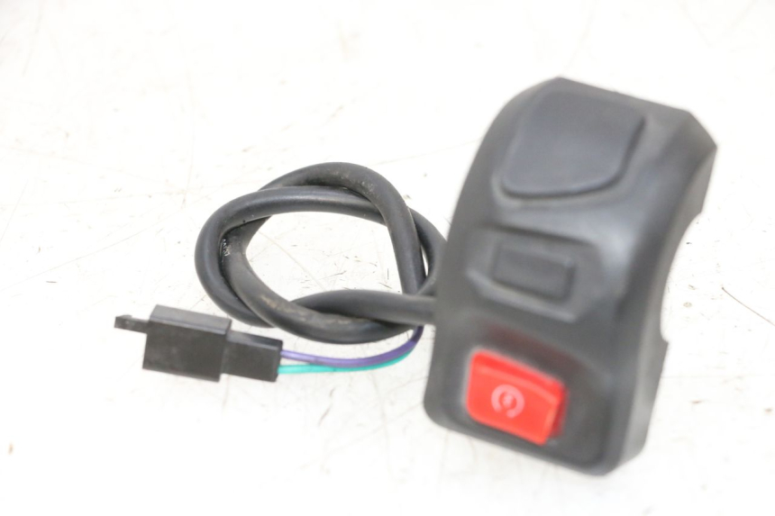 photo de MANUBRIO DESTRO PEUGEOT KISBEE 4T 50 (2010 - 2017) - Vista principale