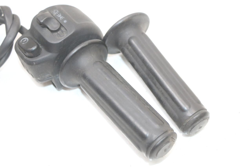 photo de COMMUTATORE DESTRO RENAULT KOURANOS 125 (2001 - 2004)