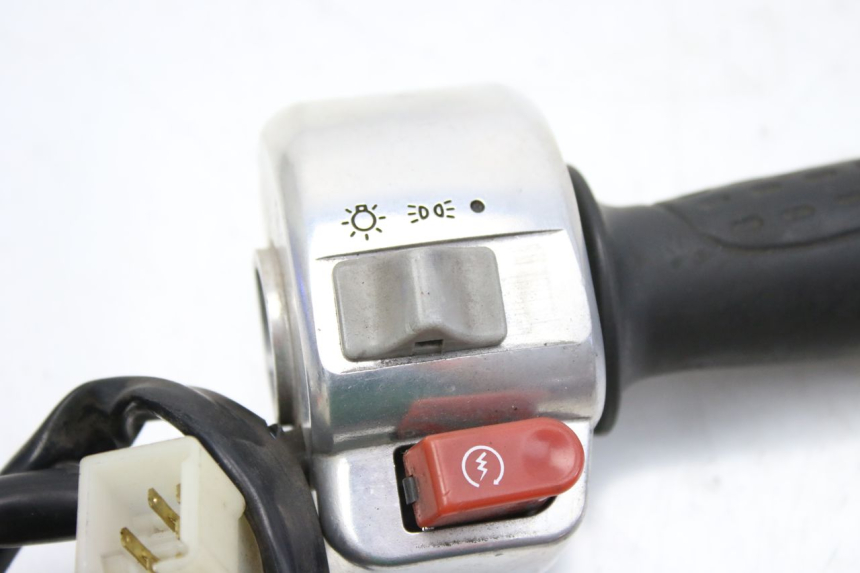 photo de MANUBRIO DESTRO KYMCO SENTO 100 (2008 - 2013)