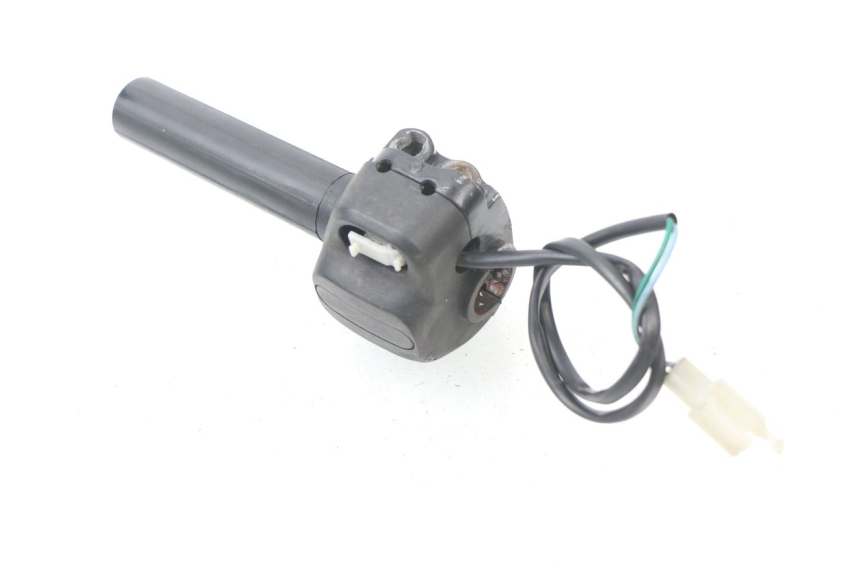 photo de MANUBRIO DESTRO PEUGEOT LUDIX BLASTER 50 (2006 - 2014)