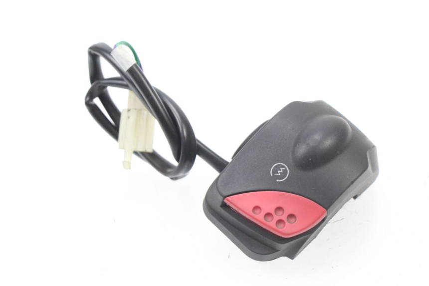 photo de MANUBRIO DESTRO PEUGEOT LUDIX 50 (2005 - 2007)