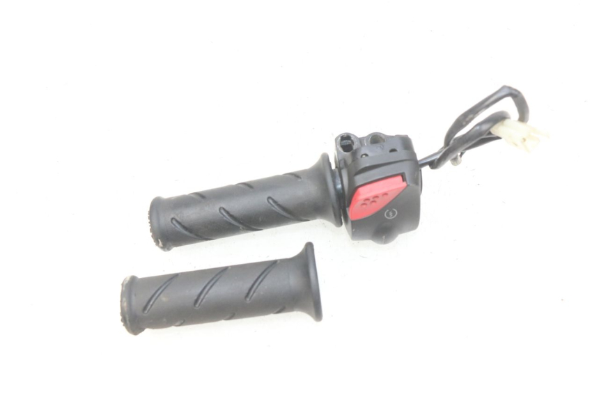 photo de MANUBRIO DESTRO PEUGEOT LUDIX 50 (2008 - 2017)