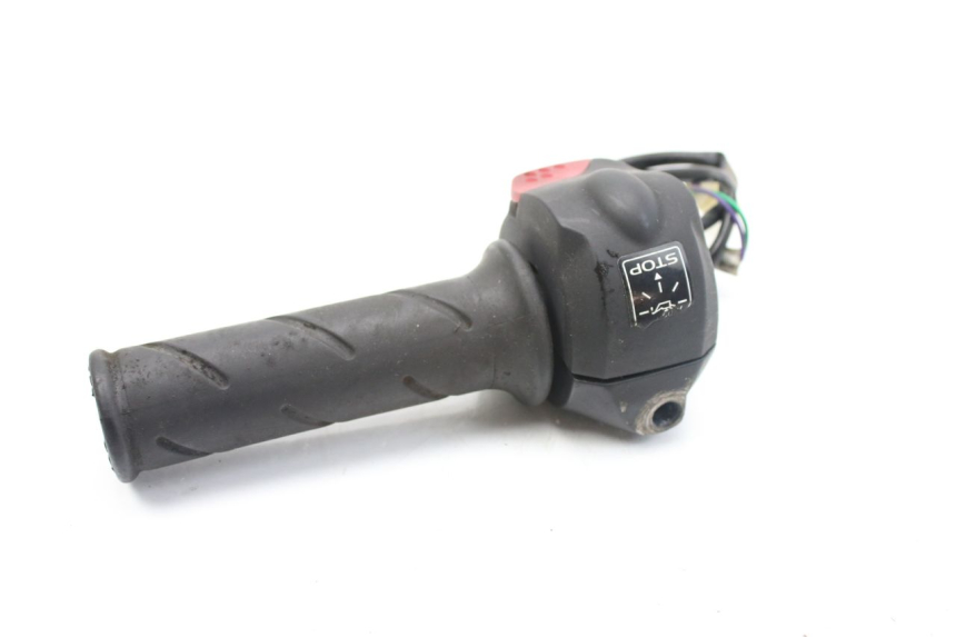 photo de MANUBRIO DESTRO PEUGEOT LUDIX 50 (2008 - 2017)