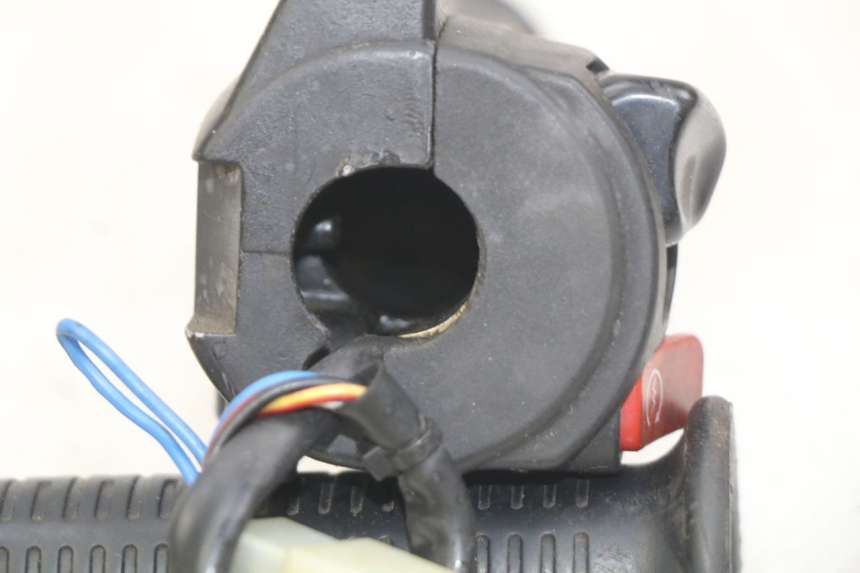 photo de MANUBRIO DESTRO MBK BOOSTER SPIRIT 50 (1999 - 2003)