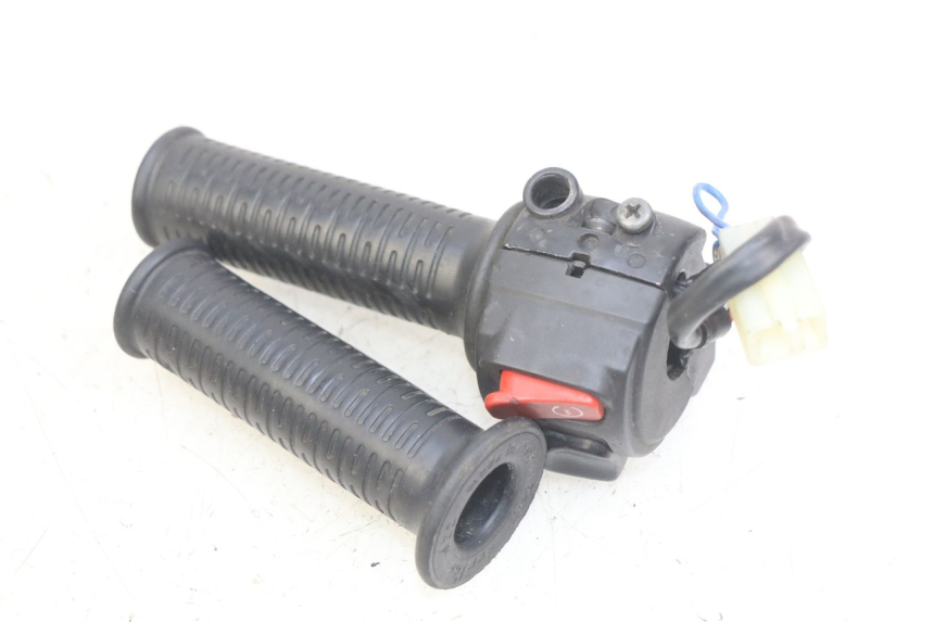 photo de MANUBRIO DESTRO MBK BOOSTER SPIRIT 50 (1999 - 2003)