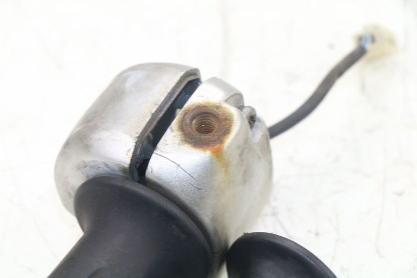 photo de MANUBRIO DESTRO MBK FLIPPER 50 (2004 - 2012)