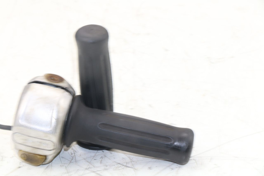 photo de MANUBRIO DESTRO MBK FLIPPER 50 (2004 - 2012)