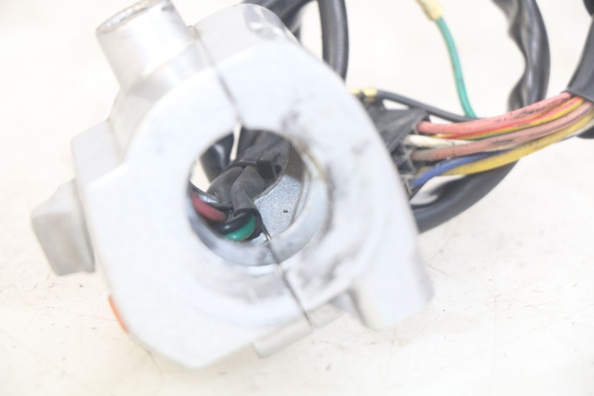 photo de MANUBRIO DESTRO SYM MIO 50 (2011 - 2017)