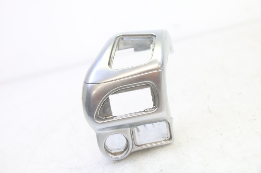 photo de COMMUTATORE DESTRO PIAGGIO MP3 125 (2006 - 2014) - Vista principale